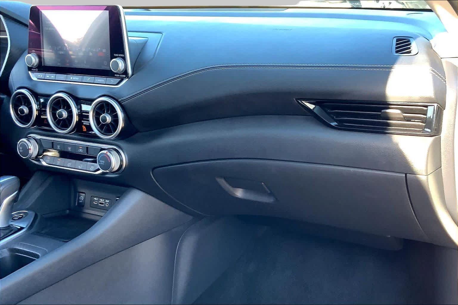 Used 2024 Nissan Sentra SV FWD image 18