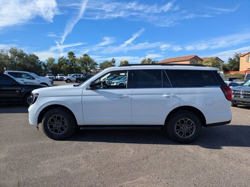 New 2026 Ford Expedition XL image 2