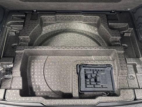 Used 2025 Subaru Forester Premium AWD/4WD image 41