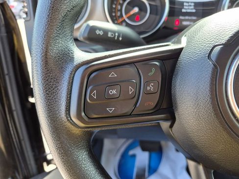 Used 2022 Jeep Wrangler Unlimited Sport AWD/4WD image 17
