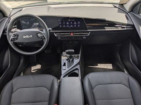 Certified 2023 Kia Niro EX FWD image 18