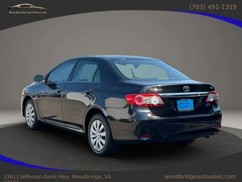 Used 2013 Toyota Corolla LE FWD image 6