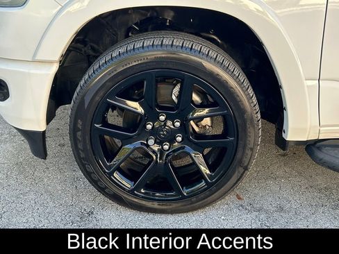 Used 2021 RAM 1500 Laramie RWD image 32