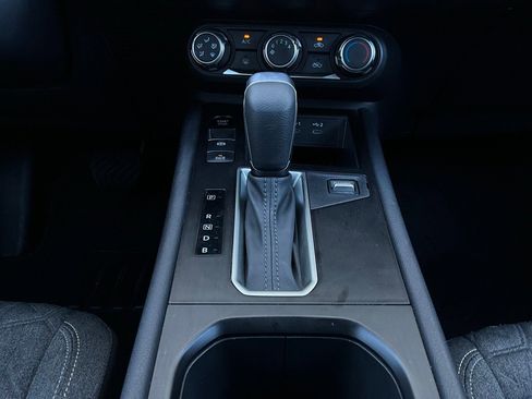 Used 2025 Nissan Kicks SV image 20