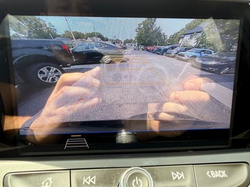 Used 2020 Chevrolet Blazer LT FWD image 29