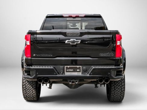 Used 2022 Chevrolet Silverado 1500 High Country w/ Technology Package AWD/4WD image 8