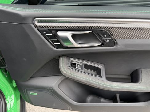 Certified 2023 Porsche Macan GTS image 27