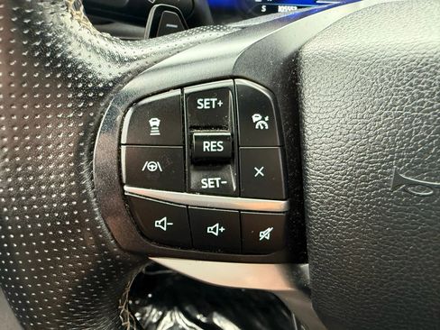 Used 2020 Ford Explorer ST image 15