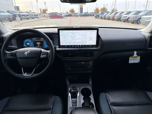 New 2025 Ford Bronco Sport Outer Banks image 12