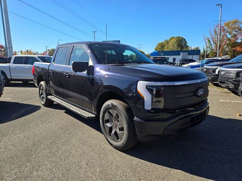 New 2025 Ford F150 Lightning Flash AWD/4WD image 3