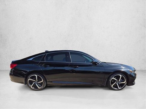Used 2021 Honda Accord Sport image 4