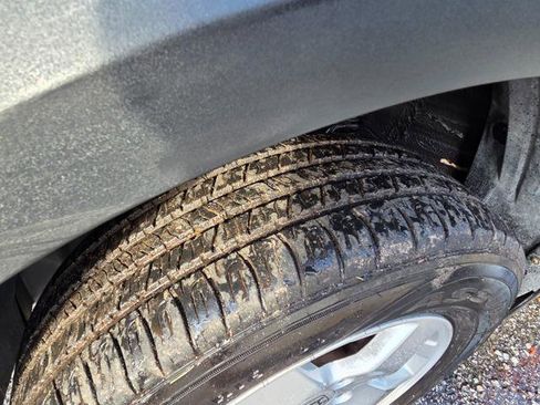 Used 2005 Honda Element EX image 12