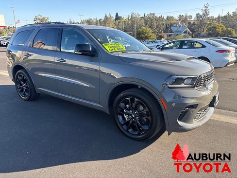 Used 2025 Dodge Durango R/T AWD/4WD image 3