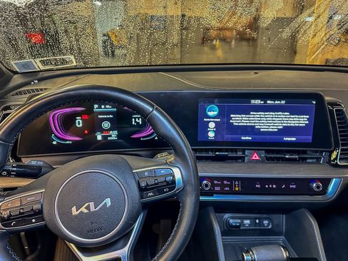 Used 2023 Kia Sportage X-Line AWD/4WD image 12