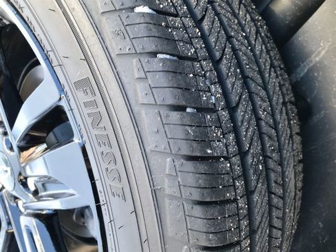 Used 2025 Chevrolet Trax ACTIV w/ Driver Confidence Package image 11