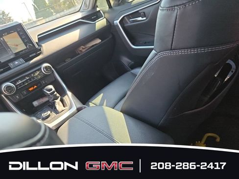 Used 2020 Toyota RAV4 Limited AWD/4WD image 24