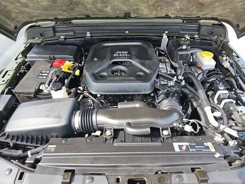 Used 2021 Jeep Wrangler Unlimited Rubicon image 9