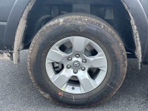 New 2026 RAM 1500 4x4 Crew Cab image 17