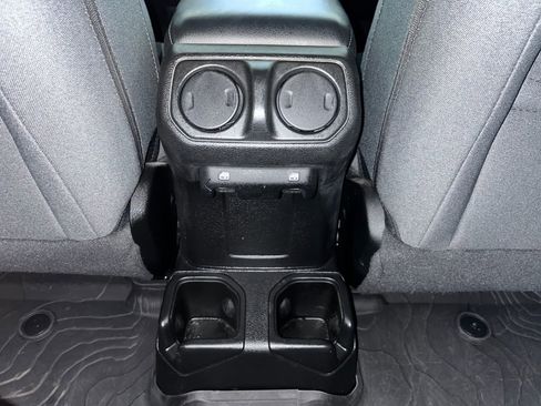 Used 2024 Jeep Wrangler Sport S image 29