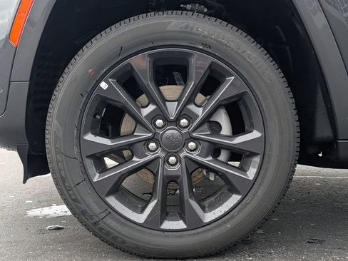 New 2026 Jeep Grand Cherokee Limited AWD/4WD image 4
