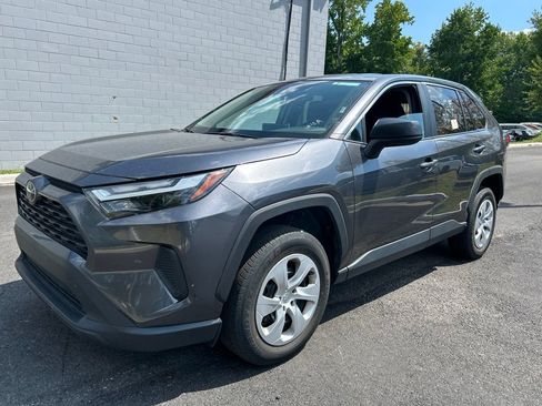Used 2025 Toyota RAV4 LE FWD image 14