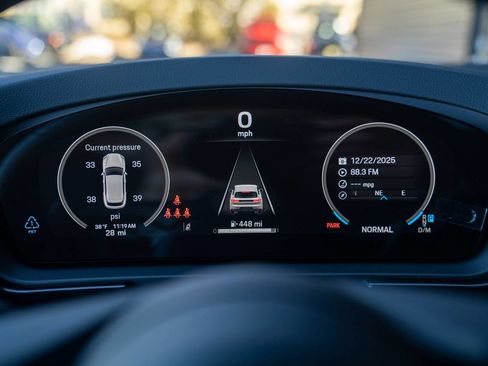 New 2026 Porsche Cayenne Base image 17