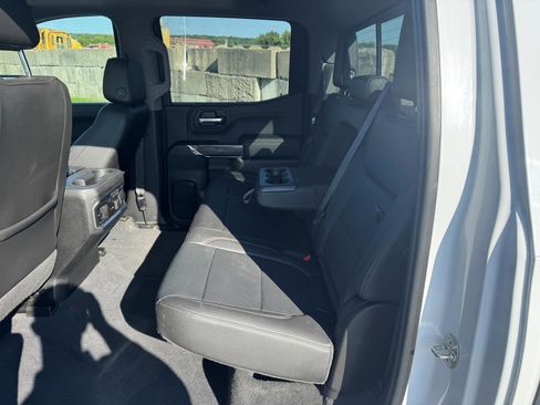 Used 2019 Chevrolet Silverado 1500 LTZ image 12