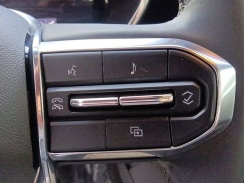 Used 2024 GMC Canyon Elevation w/ Convenience Package image 19