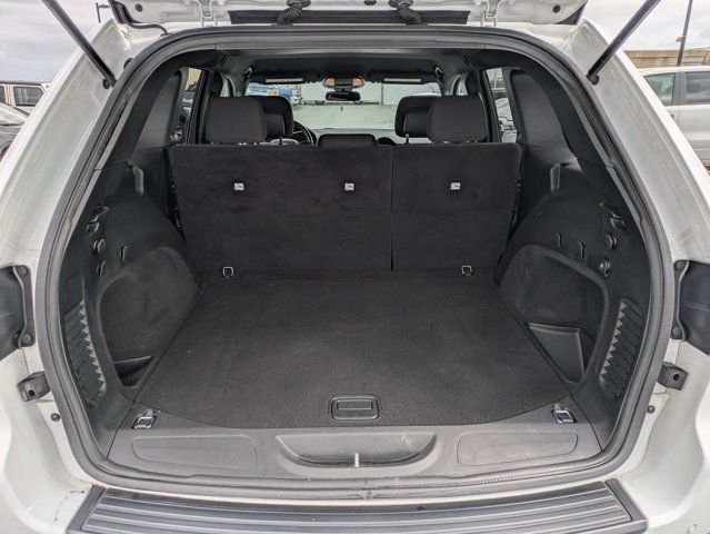 Certified 2021 Jeep Grand Cherokee Laredo RWD image 12