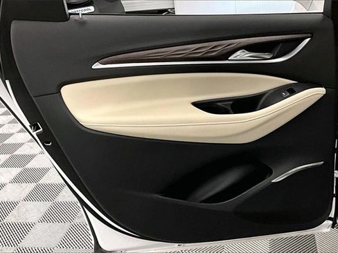 Used 2022 Buick Enclave Avenir image 19