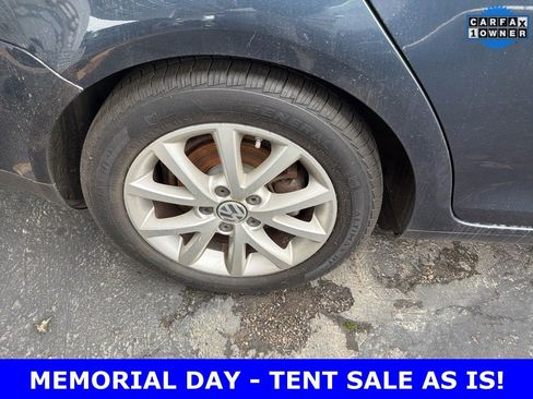 Used 2010 Volkswagen Jetta SE FWD image 4