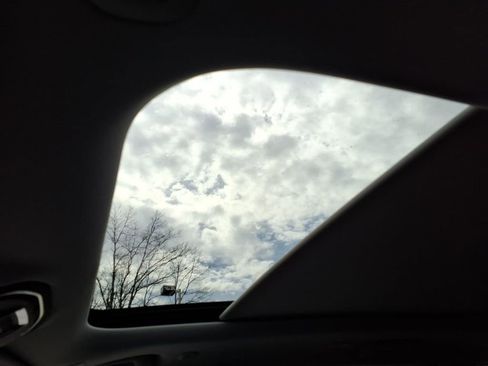 Used 2022 Jeep Grand Cherokee Limited 4xe image 14