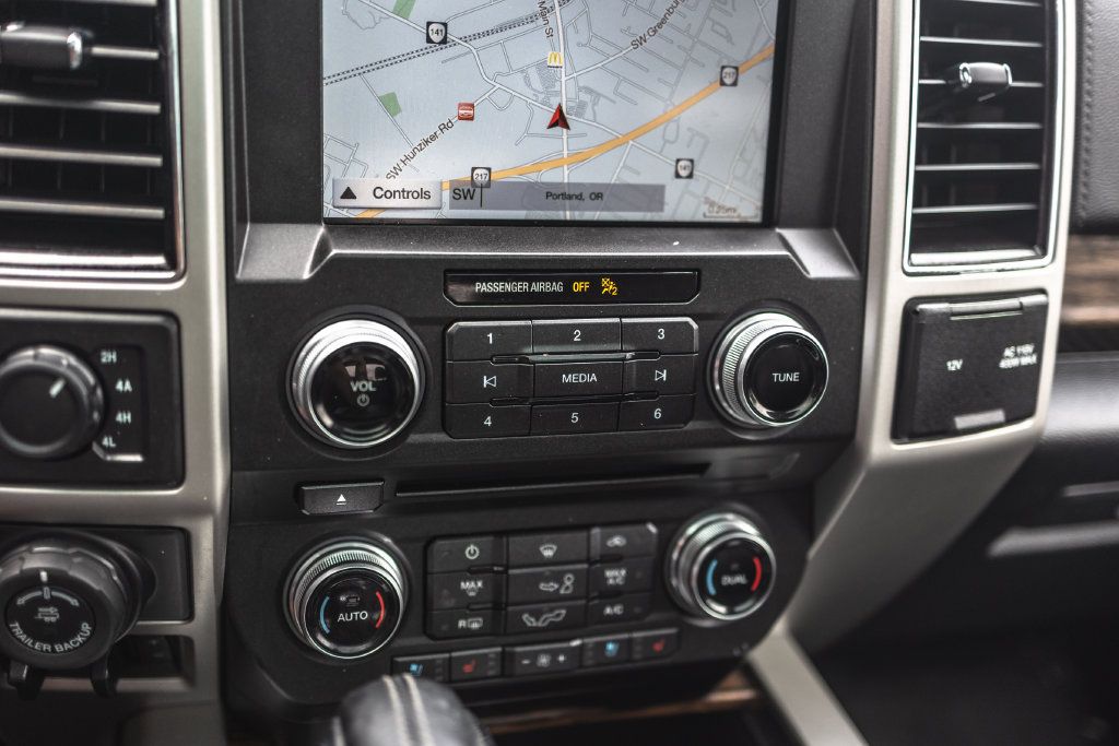 Used 2018 Ford F150 Lariat w/ Equipment Group 502A Luxury AWD/4WD image 19