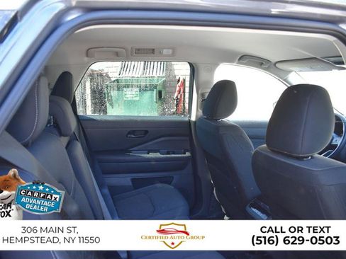 Used 2025 Nissan Pathfinder SV FWD image 26