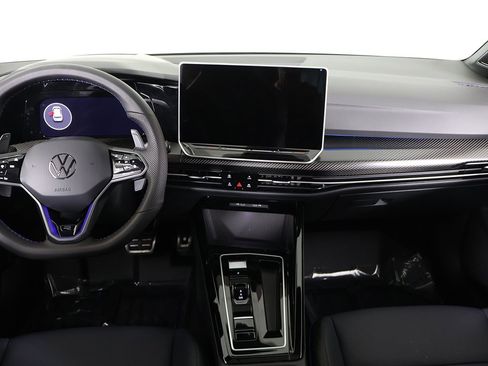 Used 2025 Volkswagen Golf R Black Edition image 41