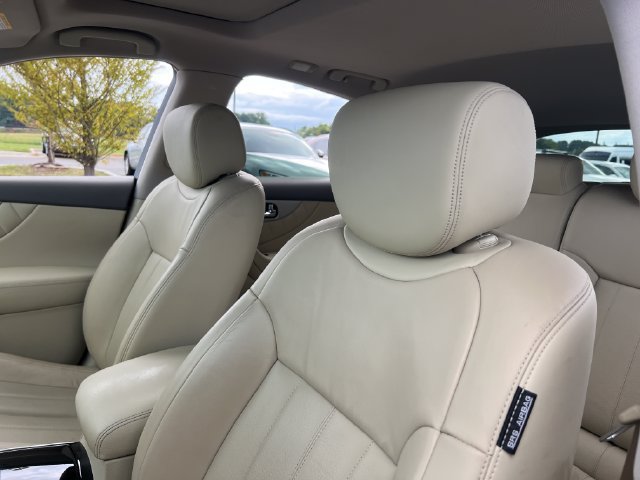 Used 2015 INFINITI QX70 2WD w/ Premium Package image 13