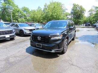 Certified 2025 Honda Pilot TrailSport video 1