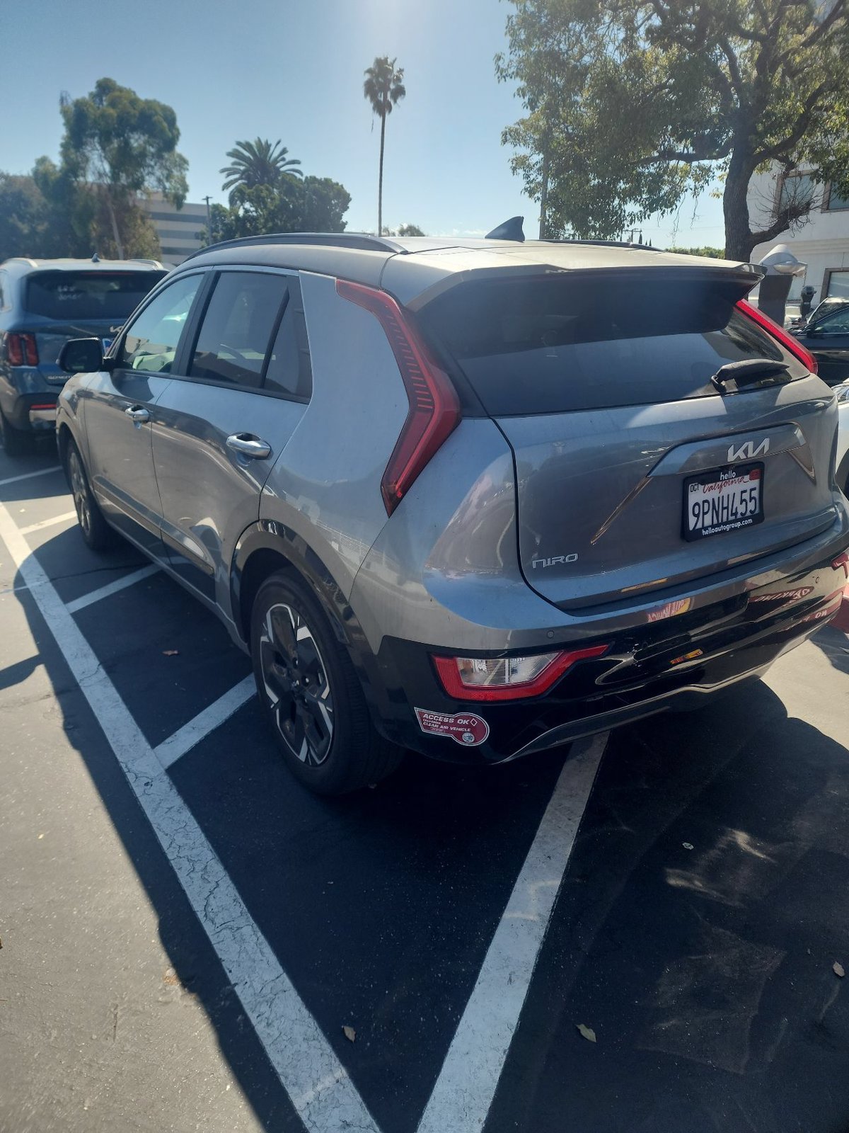 Certified 2024 Kia Niro Wind FWD image 1