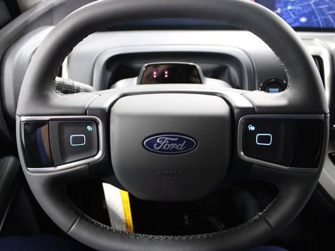 New 2026 Ford Expedition Active image 39