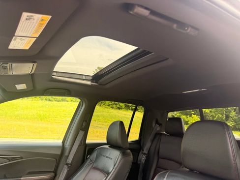 Used 2023 Honda Ridgeline Black Edition image 32