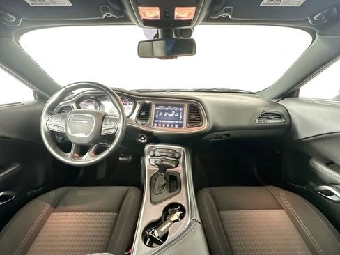 Used 2022 Dodge Challenger SXT w/ Driver Convenience Group image 3