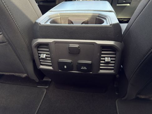 Used 2019 Ford F150 XLT w/ Equipment Group 302A Luxury AWD/4WD image 30