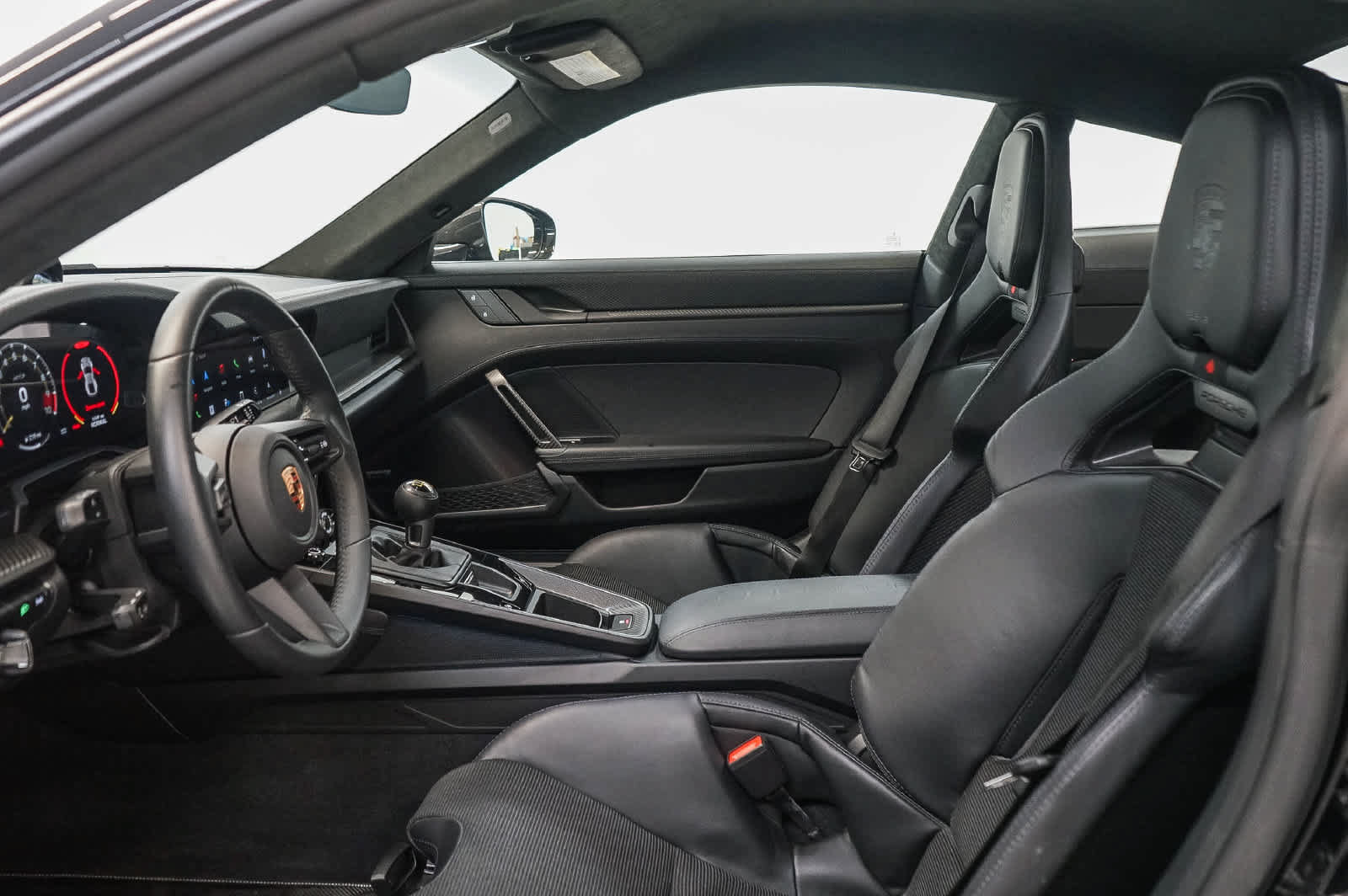 Certified 2025 Porsche 911 GT3 RWD image 23