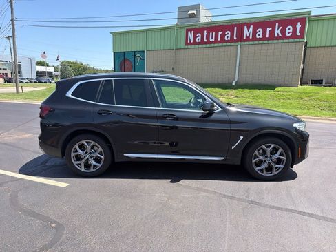 Used 2024 BMW X3 xDrive30i w/ Premium Package AWD/4WD image 2