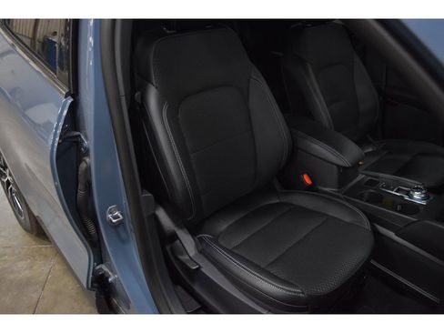 New 2025 Ford Escape SE image 27