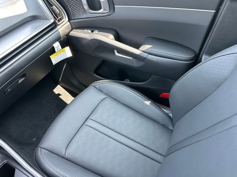 New 2025 Kia Sorento S image 29