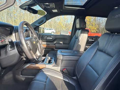Used 2021 Chevrolet Silverado 1500 High Country w/ Technology Package image 40
