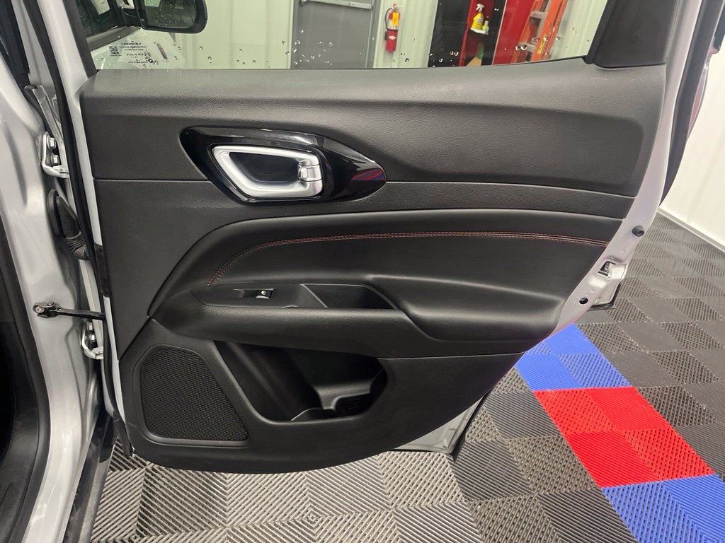 Used 2026 Jeep Compass Trailhawk AWD/4WD image 15