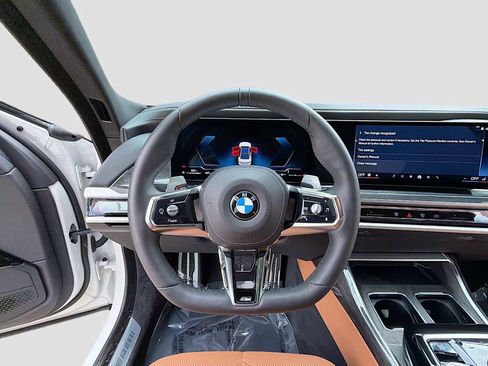 Certified 2024 BMW 740i xDrive w/ Premium Package AWD/4WD image 11