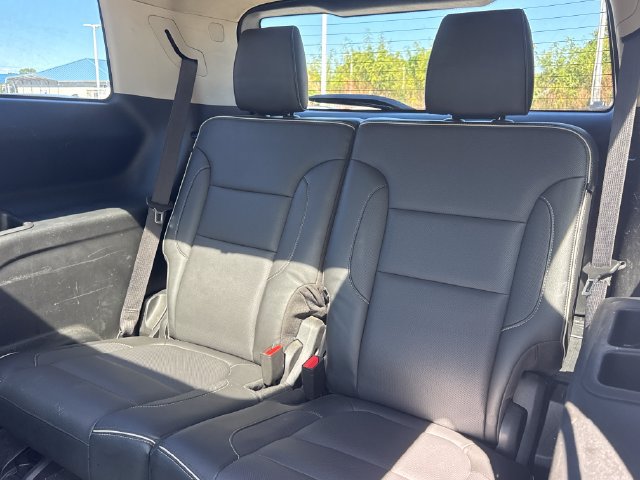 Used 2019 GMC Acadia Denali w/ Technology Package FWD image 12